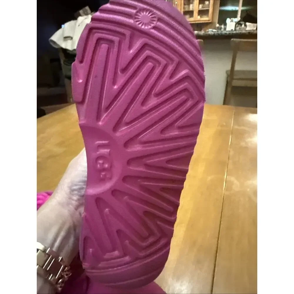 UGG Neumel II Hot Pink Suede Lace Up Big Kids Boots Youth Size 2 School Outdoor